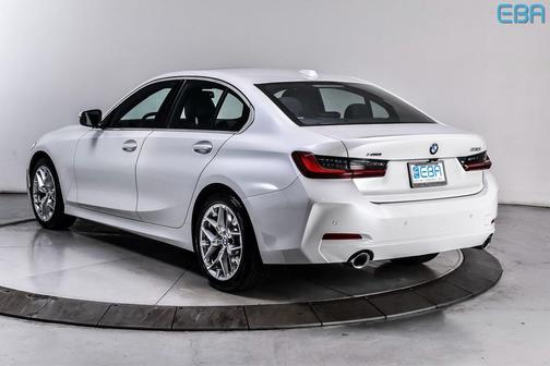 2025 BMW 330 xDrive