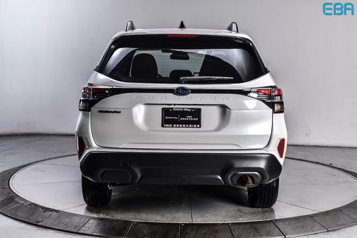 Crystal White Pearl 2025 Subaru Forester Premium