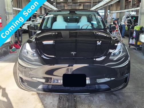 2022 Tesla Model Y Long Range Dual Motor All-Wheel Drive