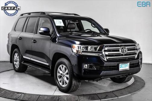2016 Toyota Land Cruiser Base