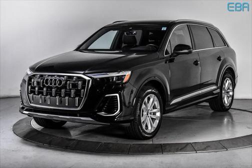 2025 Audi Q7 55 Premium Plus