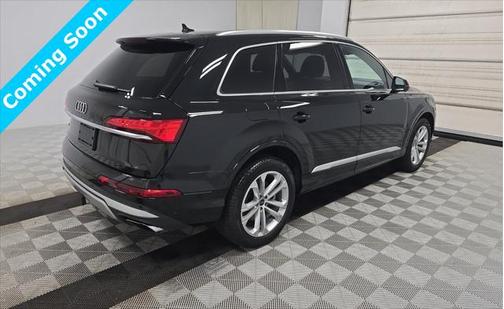 2025 Audi Q7 55 Premium Plus