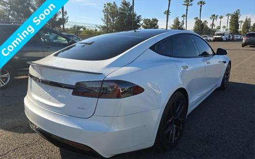 2022 Tesla Model S Plaid