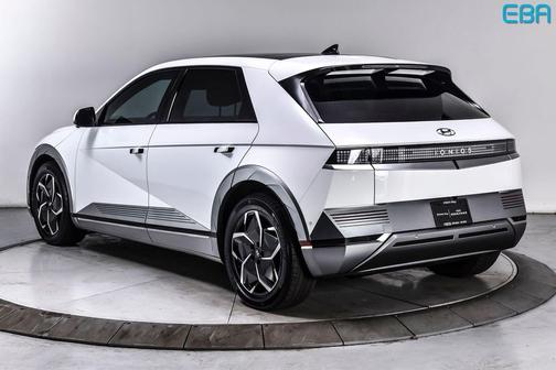 Atlas White 2023 Hyundai IONIQ 5 Limited