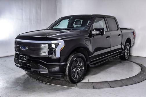 Agate Black Metallic 2023 Ford F-150 Lightning LARIAT