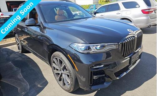 2022 BMW X7 M50i