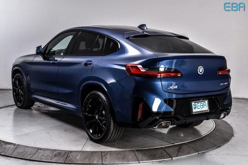 2023 BMW X4 xDrive30i