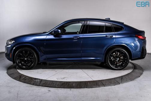 2023 BMW X4 xDrive30i