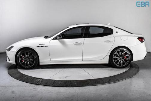 2022 Maserati Ghibli Modena Q4