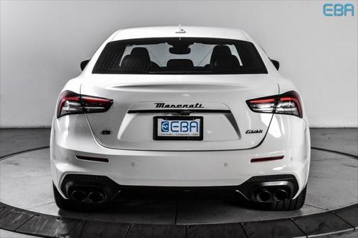 2022 Maserati Ghibli Modena Q4