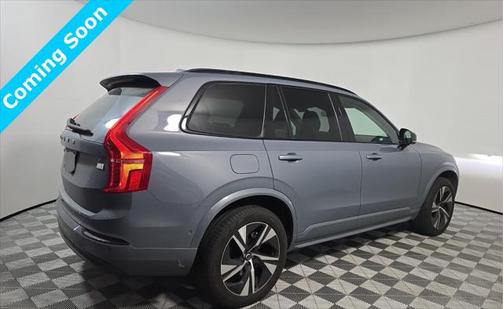 2023 Volvo XC90 Recharge Plug-In Hybrid T8 Plus Dark Theme 7-Seater