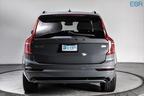 2023 Volvo XC90 Recharge Plug-In Hybrid T8 Plus Dark Theme 7-Seater