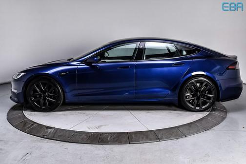 2022 Tesla Model S Base