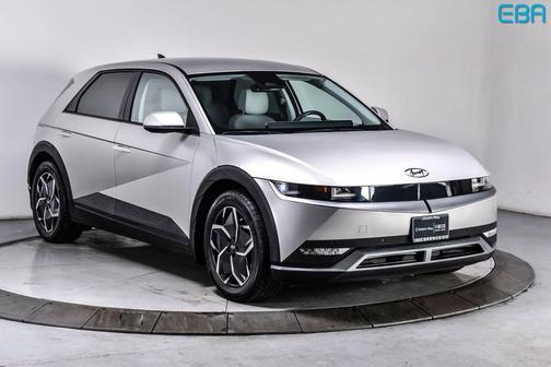 Gravity Gold (Matte Gold) 2023 Hyundai IONIQ 5 SEL