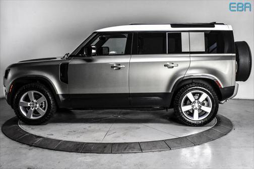 2025 Land Rover Defender 110 P300