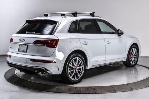 Glacier White Metallic 2023 Audi SQ5 3.0T Premium Plus