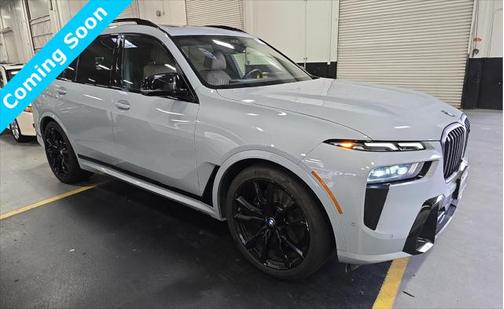 2023 BMW X7 M60i