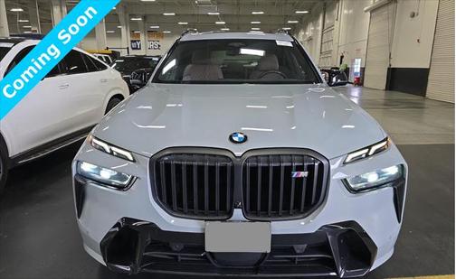 2023 BMW X7 M60i