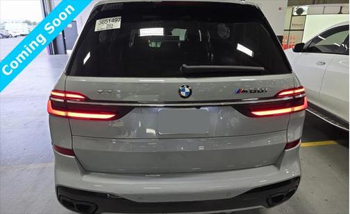 2023 BMW X7 M60i