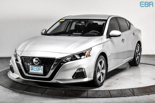 Photo 2 of 29 of 2019 Nissan Altima 2.5 S