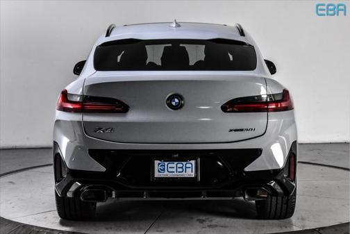 2023 BMW X4 xDrive30i