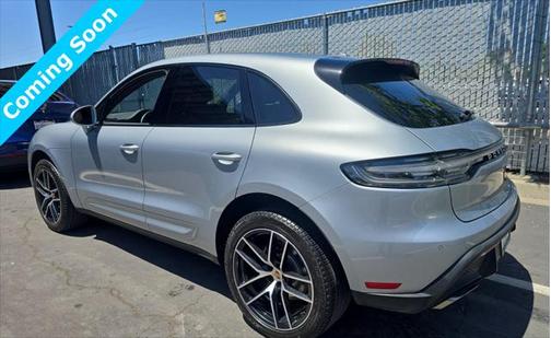 2022 Porsche Macan Base