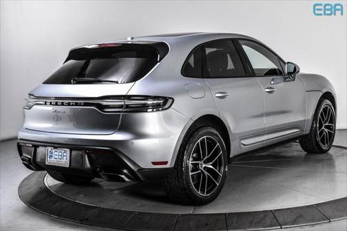 2022 Porsche Macan Base