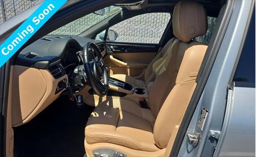 2022 Porsche Macan Base