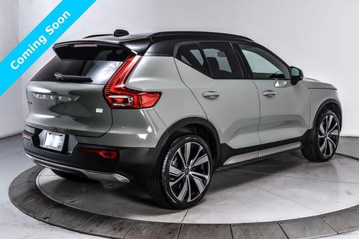 2022 Volvo XC40 Recharge Pure Electric P8 Twin Ultimate