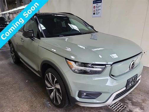 2022 Volvo XC40 Recharge Pure Electric P8 Twin Ultimate