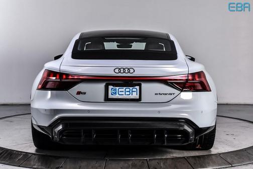 2022 Audi RS e-tron GT quattro