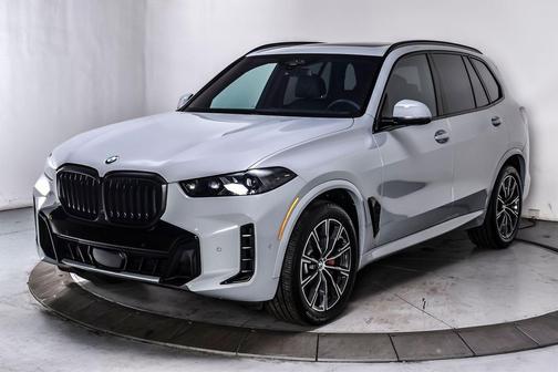 Brooklyn Grey Metallic 2024 BMW X5 xDrive40i