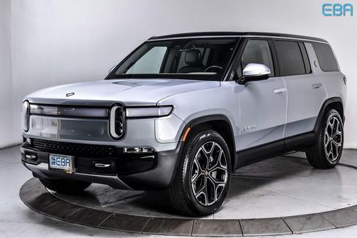 2024 Rivian R1S Adventure