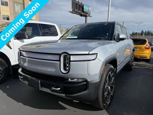 2024 Rivian R1S Adventure