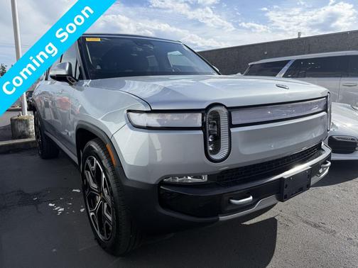 2024 Rivian R1S Adventure
