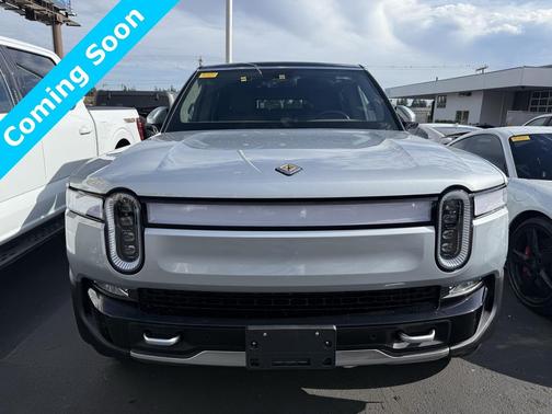 2024 Rivian R1S Adventure