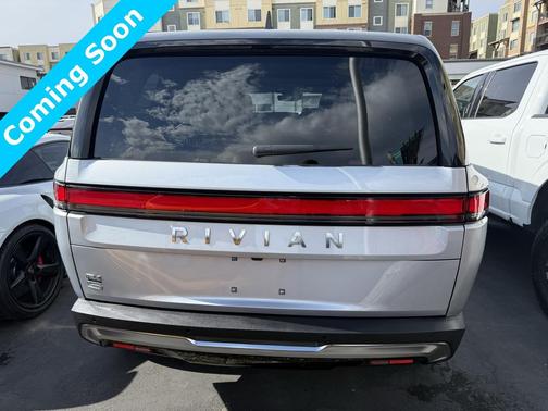 2024 Rivian R1S Adventure
