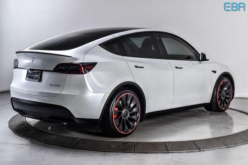 2023 Tesla Model Y Performance Dual Motor All-Wheel Drive