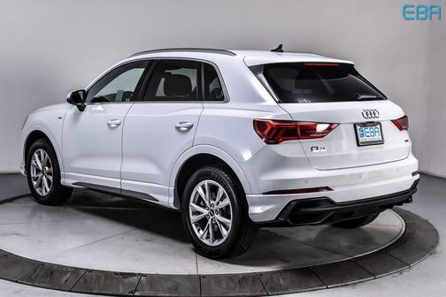 2024 Audi Q3 Premium 45 TFSI S line quattro Tiptronic