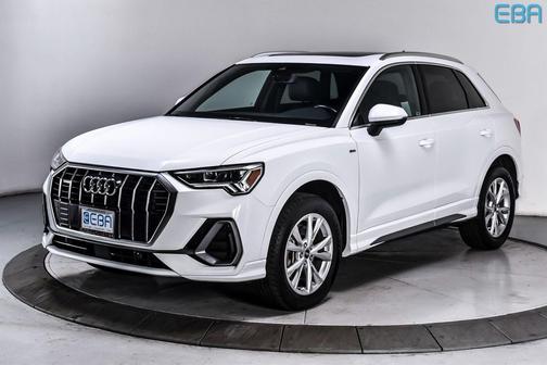 2024 Audi Q3 Premium 45 TFSI S line quattro Tiptronic