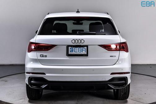 2024 Audi Q3 Premium 45 TFSI S line quattro Tiptronic