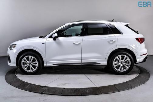 2024 Audi Q3 Premium 45 TFSI S line quattro Tiptronic