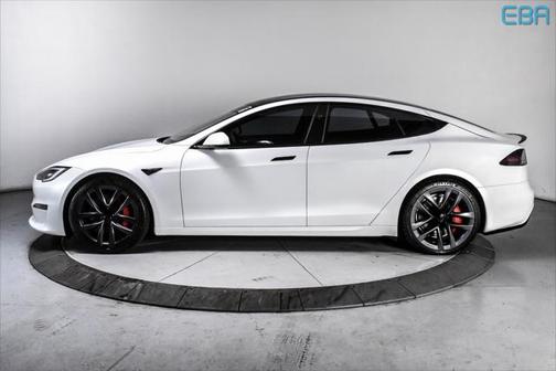 2023 Tesla Model S Plaid