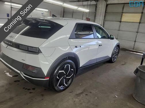 2024 Hyundai IONIQ 5 SEL