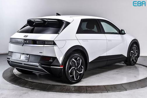 Atlas White 2024 Hyundai IONIQ 5 SEL