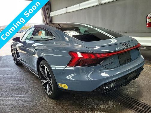 2022 Audi e-tron GT Premium Plus