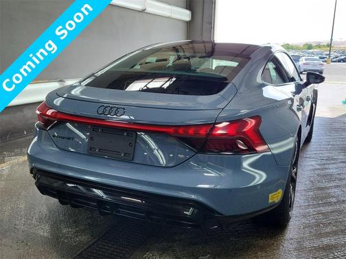 2022 Audi e-tron GT Premium Plus