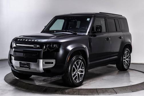 Carpathian Grey Premium Metallic 2025 Land Rover Defender 110 P300