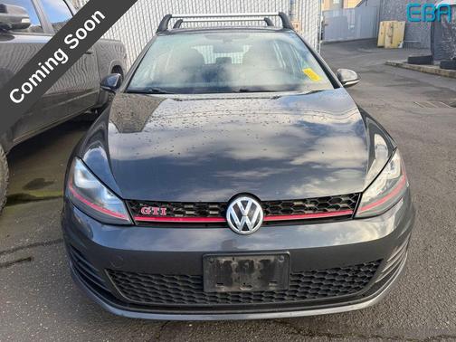 2017 Volkswagen Golf GTI 2.0T SE 4-Door