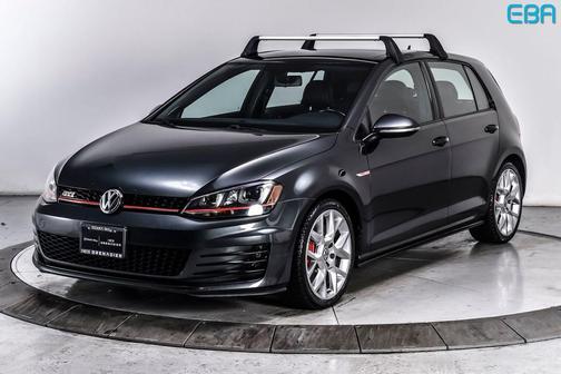 2017 Volkswagen Golf GTI 2.0T SE 4-Door